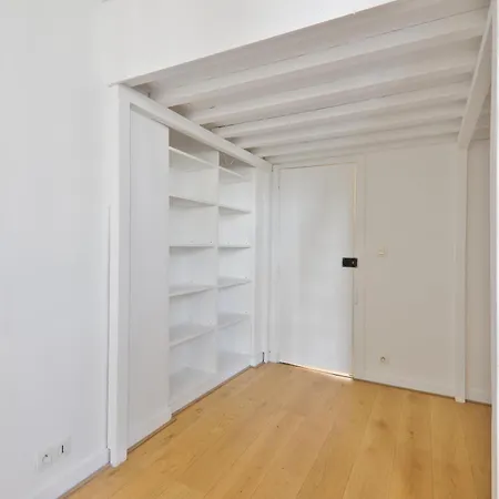 Near Airport 아파트 *